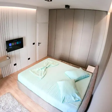 Roza's Center Apartmán Tirana