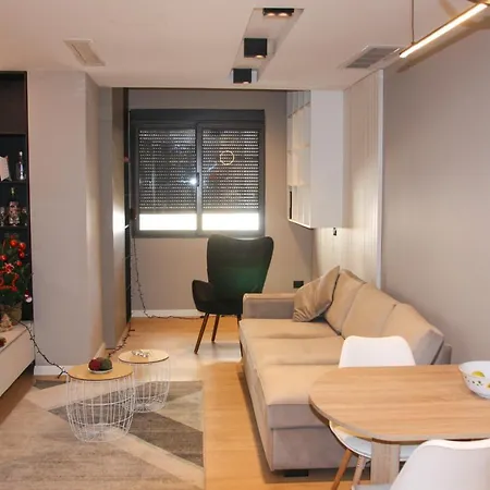 Roza's Center Daire Tiran