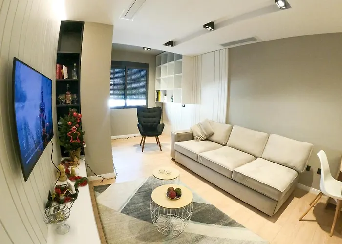 Roza's Center アパート *