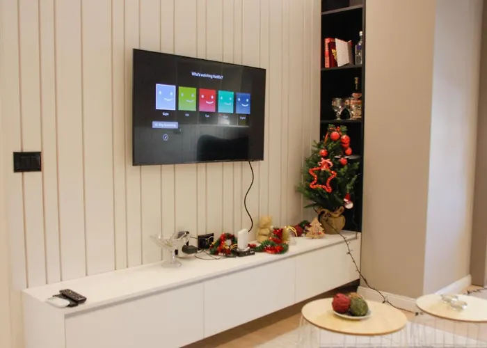 Roza's Center ティラナ