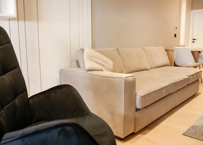 Roza's Center ティラナ