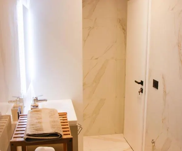 アパート Roza's Center